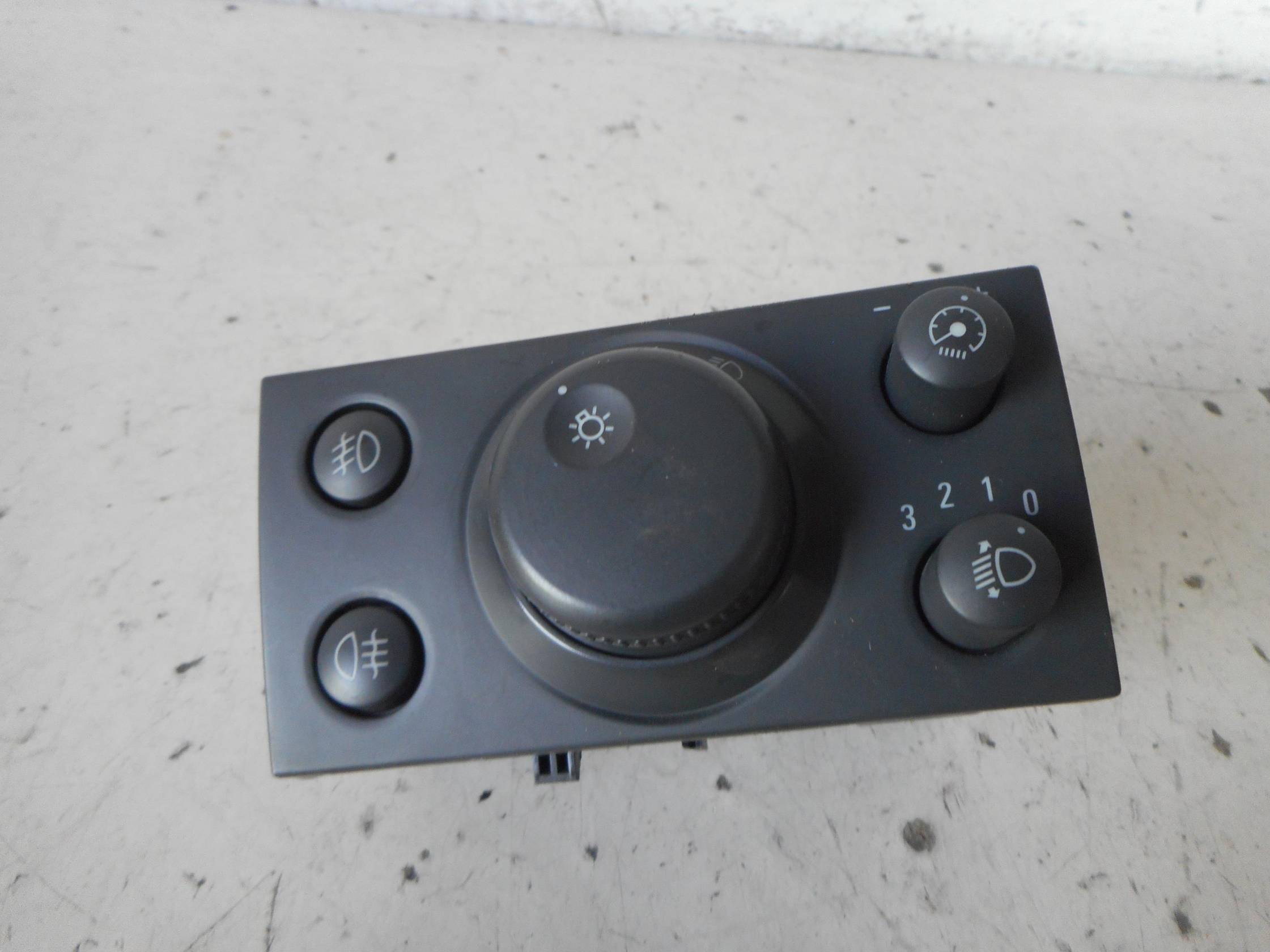 Interruttore blocco comando luci